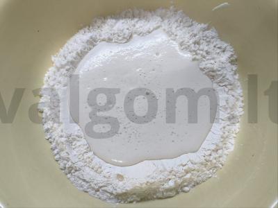 Namų pica su mocarela ir paprikomis Žingsnis 2