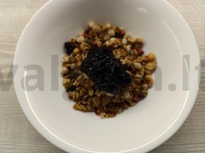 Müsli su serbentų uogiene ir jogurtu Žingsnis 4