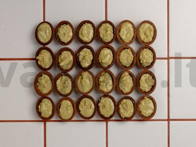 Riešutai su dviem įdarais Žingsnis 12