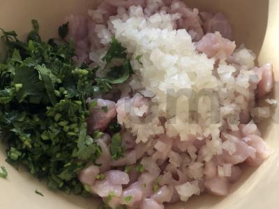 Hinkaliai su smulkinta vištiena Žingsnis 3