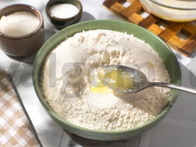 Smėliniai juostelės su šokoladu ir kondensuotu pienu Žingsnis 2