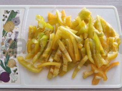 Daržovių kotletai aštriame pomidorų padaže Žingsnis 4