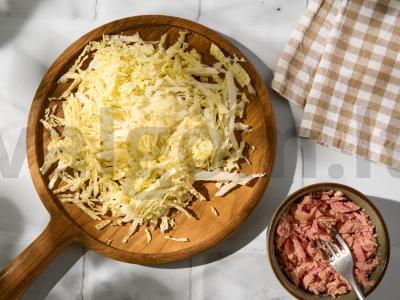 Salotos su tunu, alyvuogėmis ir rukola Žingsnis 3