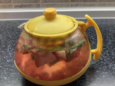 Žalioji arbata su granatu ir braškėmis Žingsnis 5