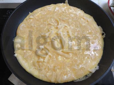 Sūrio omletas su varške Žingsnis 5