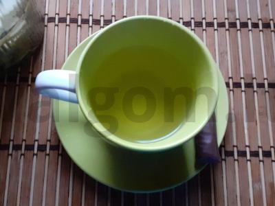 Žalioji arbata su pipirmėte, medumi ir obuoliais pagrindine nuotrauka