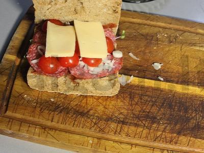 Paniņas su rugine ciabatta ir Prahos rūkytos dešros Žingsnis 8