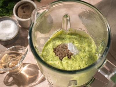 Agurkų ir avokadų gazpacho Žingsnis 5