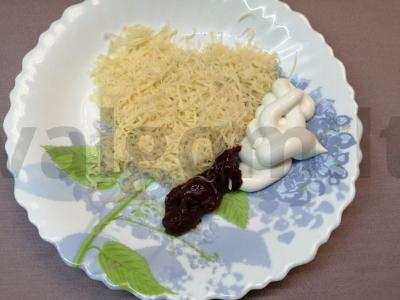 Sūrio kepurėlė keptiems ritinėliams „Universalus“ Žingsnis 3