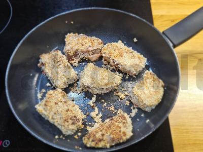 Salotos su tunu, vyšniniais pomidorais ir garstyčių padažu Žingsnis 5