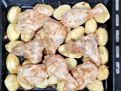 Vištiena su bulvėmis aštriame marinate Žingsnis 4