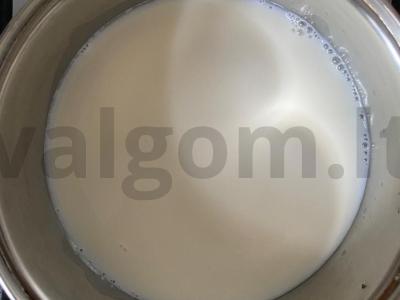 Daugiagrūdė košė su pienu ir bananais Žingsnis 1