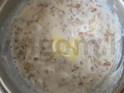 Daugiagrūdė košė su pienu ir bananais Žingsnis 3