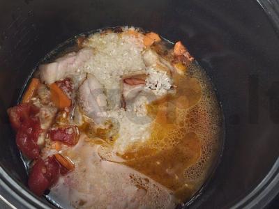 Birus plovas su kiauliena, paruoštas lėtoje viryklėje Žingsnis 6