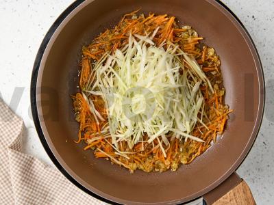 Ryžiai su troškinta kopūstu ir pupelėmis Žingsnis 3