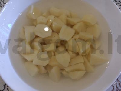 Vištienos sriuba su perlinėmis kruopomis ir daržovėmis Žingsnis 5