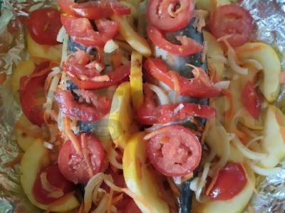 Skumbrė su daržovėmis, kepta orkaitėje Žingsnis 4