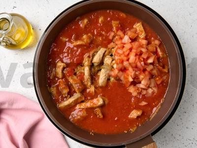 Kiauliena pomidorų padaže Žingsnis 5