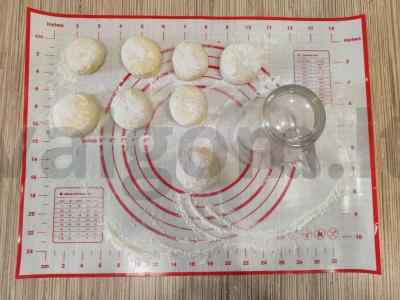 Skanūs varškėčiai su šokoladiniu įdaru keptuvėje Žingsnis 8