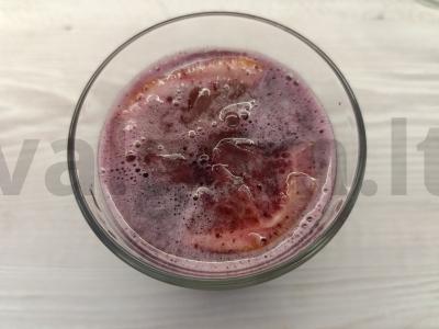 Limonadas su uogiene pagrindine nuotrauka