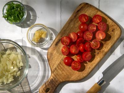 Pupelės pomidorų-grietinėlės padaže Žingsnis 1