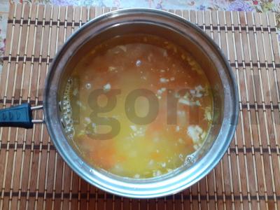 Sriuba su konservuota skumbrija ir perliniu miežiu pietums Žingsnis 4