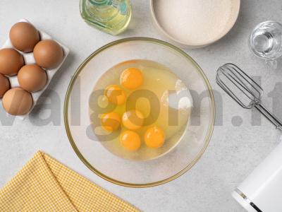 Tortas su riešutais ir karamele Žingsnis 2