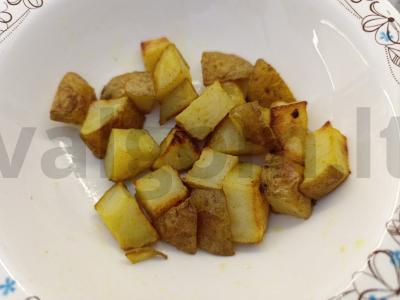 Salotas su krekeriais, daržovėmis ir prieskoniais Žingsnis 3