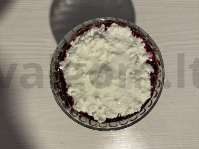 Sluoksniuotas desertas iš varškės ir gervuogių su sėlenomis Žingsnis 10