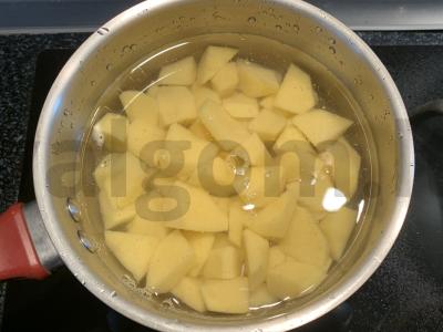 Bulvės, troškintos su pupelėmis ir cukinija Žingsnis 1