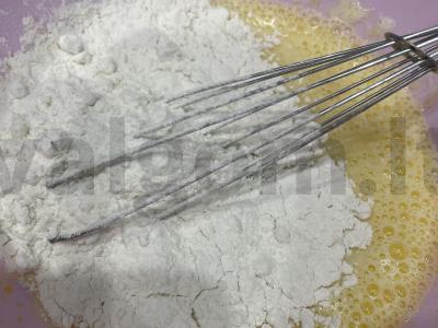 Blynai su cukatais ir grietine Žingsnis 3