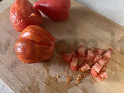 Kiaušinienė su apkepu pusryčiams Žingsnis 1