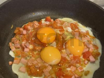 Kiaušinienė su apkepu pusryčiams Žingsnis 9