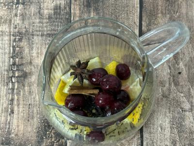 Arbata su citrina ir vyšniomis Žingsnis 3