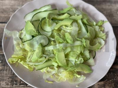 Salotos su tunu ir avokadu Žingsnis 3