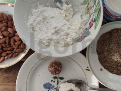 Varškės desertas su migdolais ir linų sėmenimis Žingsnis 2