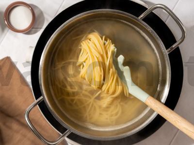 Makaronai su burrata ir daržovių padažu Žingsnis 4