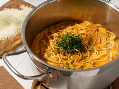 Makaronai su burrata ir daržovių padažu Žingsnis 7