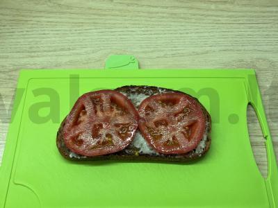 Tostai su pomidoru ir straciatella Žingsnis 4