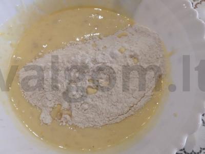 Bananų blynai su kefyru arbatai Žingsnis 3