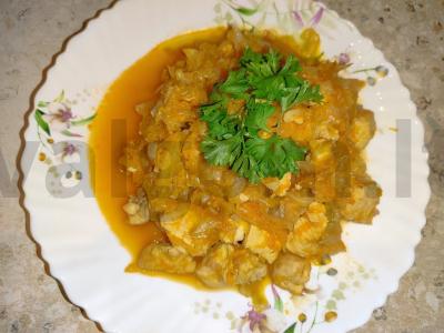 Troškinta kopūstai su vištiena pagrindine nuotrauka