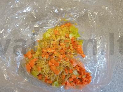 Anties šlaunelės, keptos su bulguru ir daržovėmis Žingsnis 2