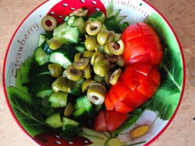 Salotos su tunu ir brie sūriu Žingsnis 3