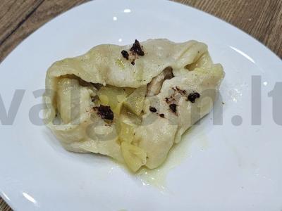 Namų mantai su gruziniška adžika pagrindine nuotrauka