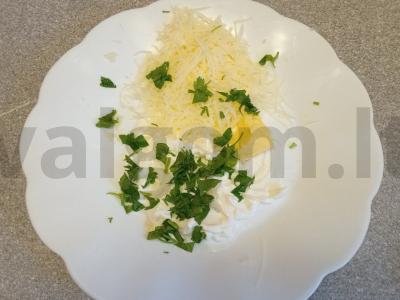 Kvapnūs sūrio skrudinti duonos gabaliukai iš čiabatos Žingsnis 2