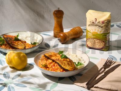 Baklažanų troškinys su žirniais pagrindine nuotrauka