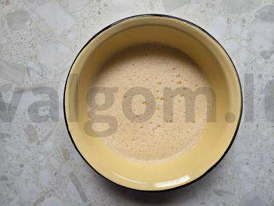 Šarlotė su abrikosais Žingsnis 2