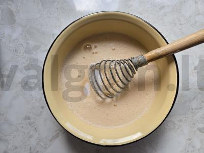 Šarlotė su abrikosais Žingsnis 3