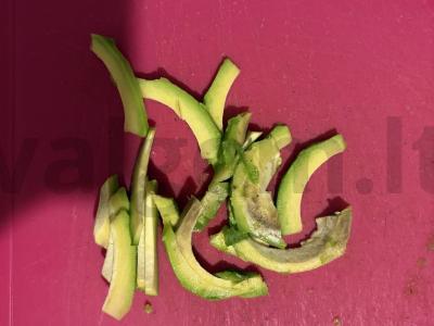 Grikių, avokado, pupelių ir kiaušinių dubuo Žingsnis 6