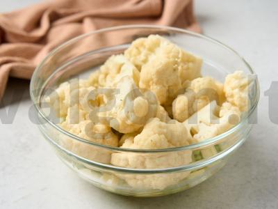 Cukinijų ir žiedinių kopūstų apkepas Žingsnis 3